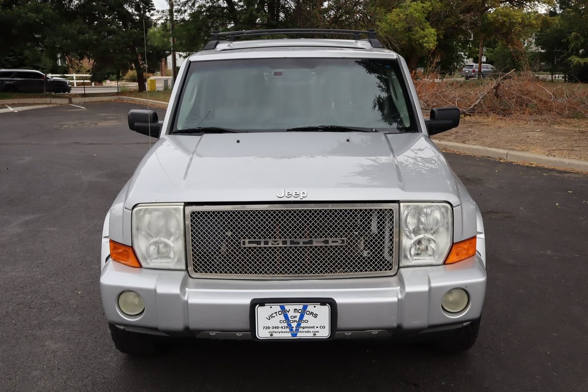 Used 2006 Jeep Commander Limited w/ Trailer Tow Group IV AWD/4WD image 12