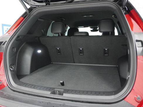 New 2026 Chevrolet Equinox LT w/ Convenience Package II image 9