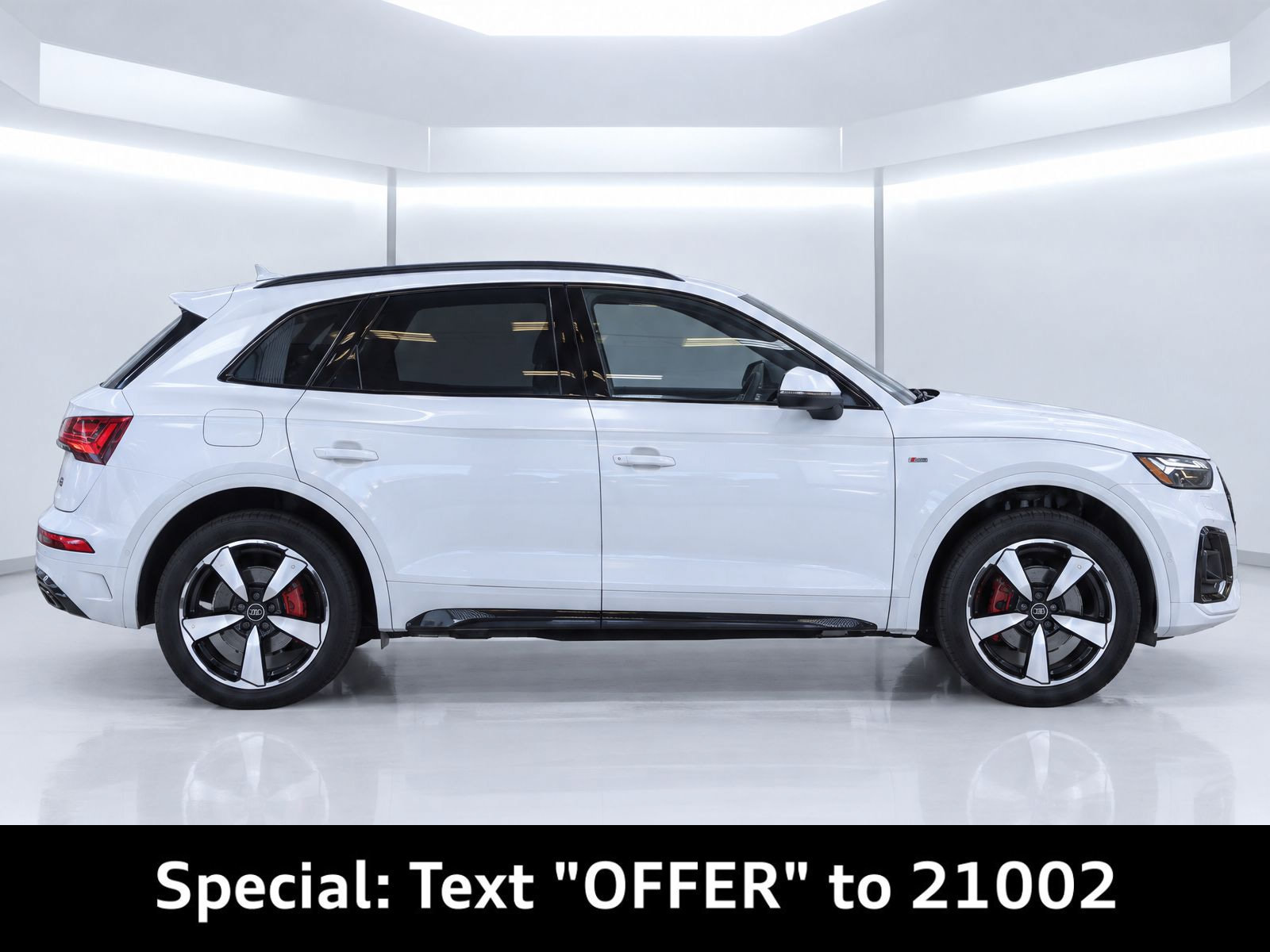 Certified 2024 Audi Q5 2.0T Prestige w/ Prestige Package AWD/4WD image 8