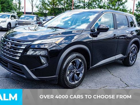 Used 2025 Nissan Rogue SV FWD image 2