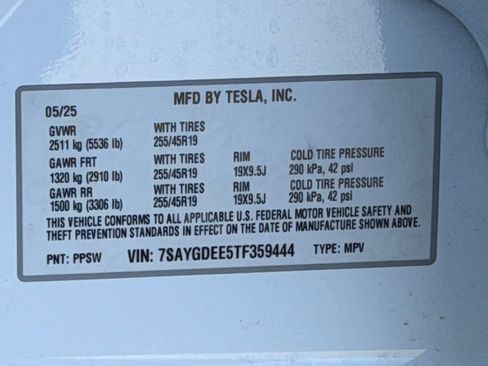 Used 2026 Tesla Model Y Long Range image 24