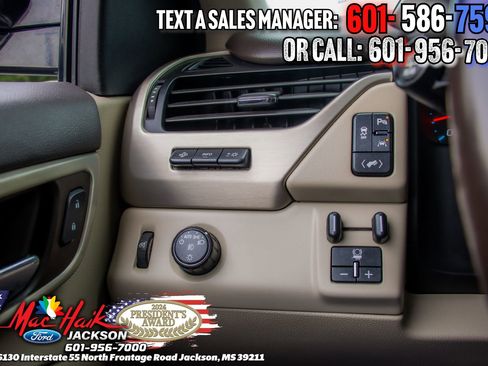 Used 2020 GMC Yukon Denali w/ Open Road Package RWD image 24