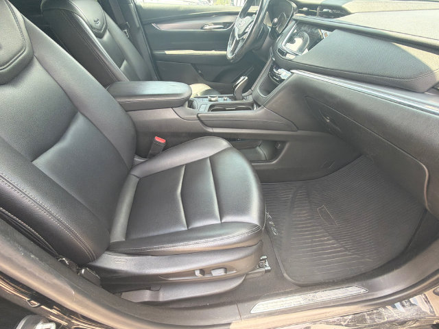 Used 2021 Cadillac XT5 Luxury FWD image 13