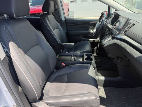 Used 2024 Honda Odyssey Elite image 34
