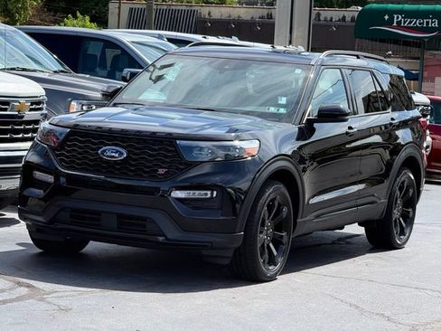 Used 2024 Ford Explorer ST w/ Equipment Group 401A AWD/4WD image 3