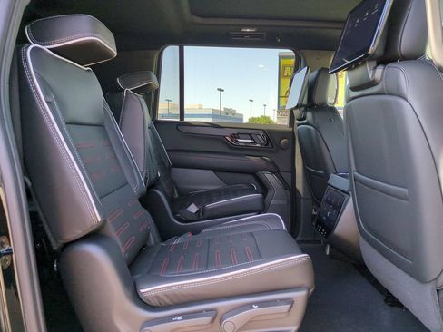Used 2026 GMC Yukon XL AT4 Ultimate AWD/4WD image 34