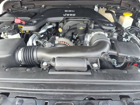 Used 2020 Jeep Gladiator Rubicon AWD/4WD image 15