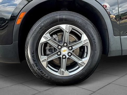 Used 2023 Chevrolet Blazer LT w/ Convenience Package FWD image 11