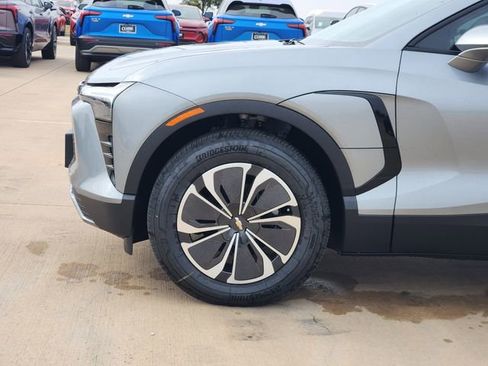 New 2026 Chevrolet Blazer EV LT image 15