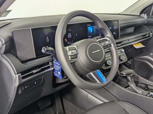 New 2026 Hyundai Tucson SE image 11