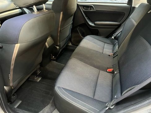 Used 2018 Subaru Forester 2.5i w/ Alloy Wheel Package image 9