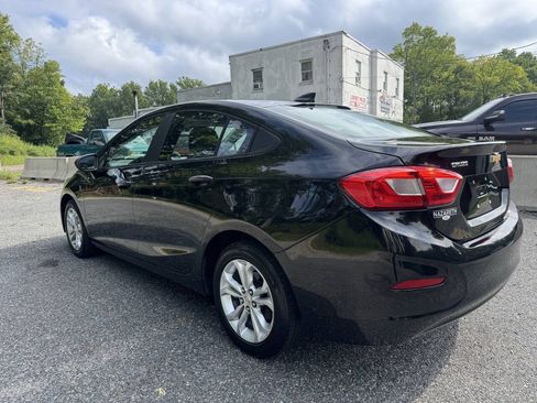Used 2019 Chevrolet Cruze LS w/ LS Convenience Package FWD image 8