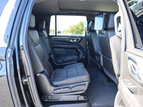 Used 2021 Chevrolet Suburban High Country w/ Premium Package image 20