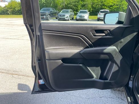 Used 2023 Chevrolet Colorado W/T RWD image 14