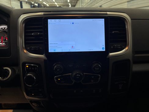 Used 2018 RAM 1500 SLT AWD/4WD image 18