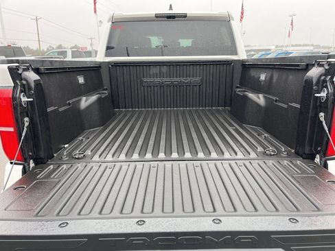 Used 2024 Toyota Tacoma TRD Sport image 24