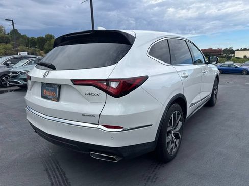 Used 2022 Acura MDX w/ Technology Package AWD/4WD image 5