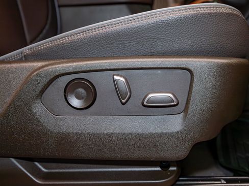 Used 2023 GMC Sierra 1500 Denali w/ Denali Reserve Package image 25