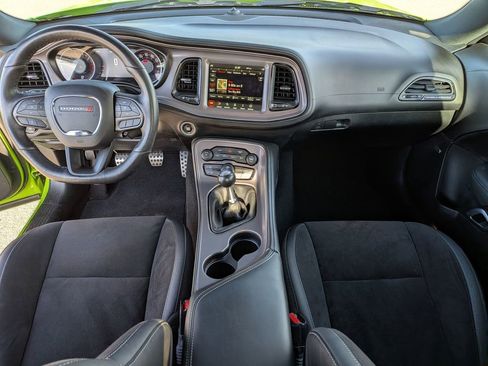 Used 2023 Dodge Challenger R/T w/ Plus Package image 10