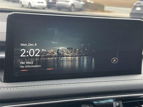 Used 2023 Genesis G70 2.0T image 22