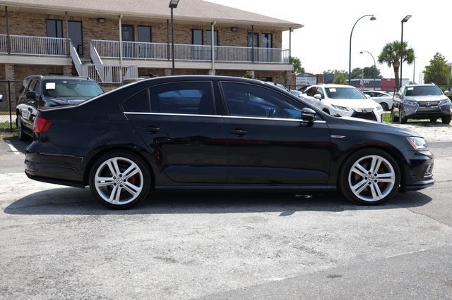 Used 2017 Volkswagen Jetta GLI FWD image 16