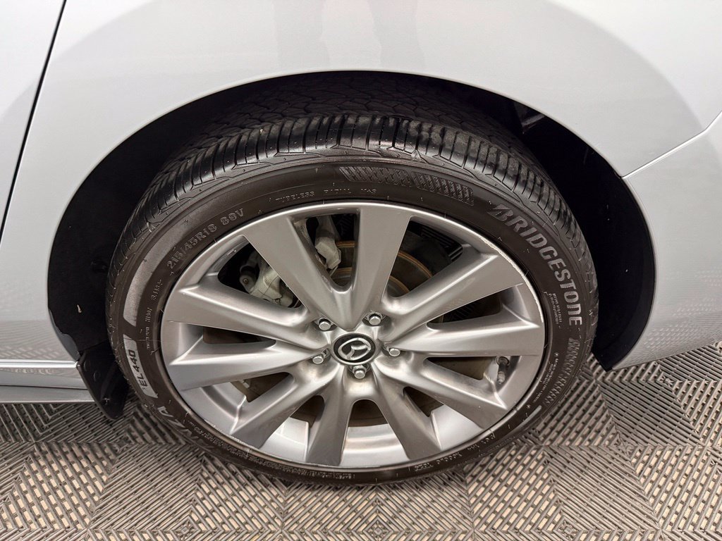 Used 2020 MAZDA MAZDA3 Sedan w/ Preferred Package FWD image 20