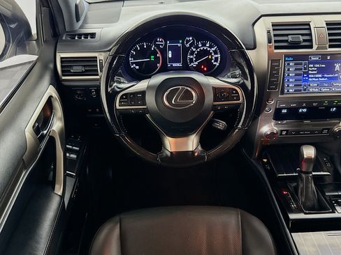 Used 2020 Lexus GX 460 Premium w/ Premium Package AWD/4WD image 15