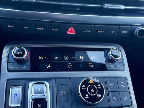 Used 2024 Hyundai Palisade Calligraphy image 16