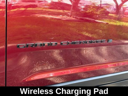 Certified 2024 Jeep Grand Cherokee Altitude image 29