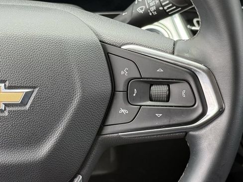 Certified 2025 Chevrolet Trax LT w/ Driver Confidence Package FWD image 18