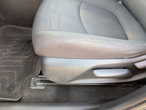 Used 2020 Toyota RAV4 LE image 14