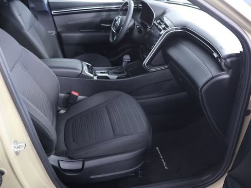 Certified 2024 Hyundai Santa Cruz SEL FWD image 22