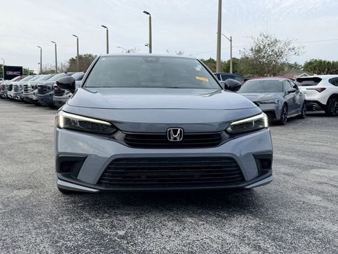 Used 2023 Honda Civic Sport image 3