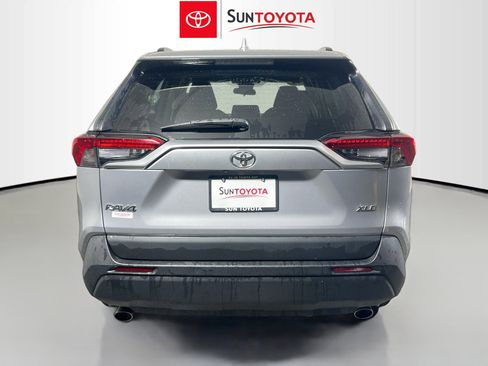 Used 2023 Toyota RAV4 XLE w/ Convenience Package FWD image 5