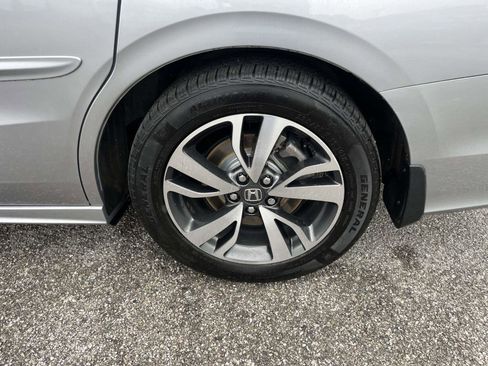 Used 2021 Honda Odyssey Touring image 6
