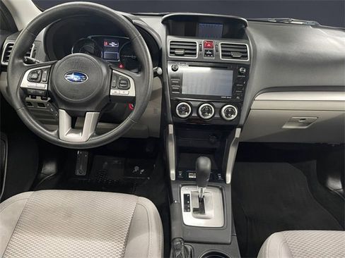 Used 2018 Subaru Forester 2.5i Premium image 10