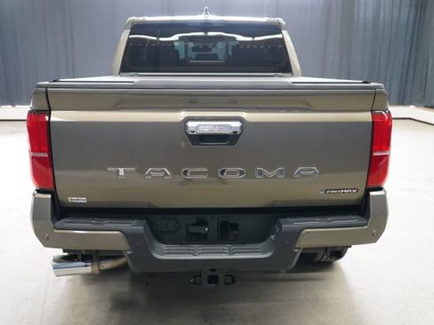 Used 2025 Toyota Tacoma Limited AWD/4WD image 6