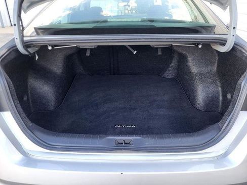 Used 2024 Nissan Altima 2.5 SV image 26