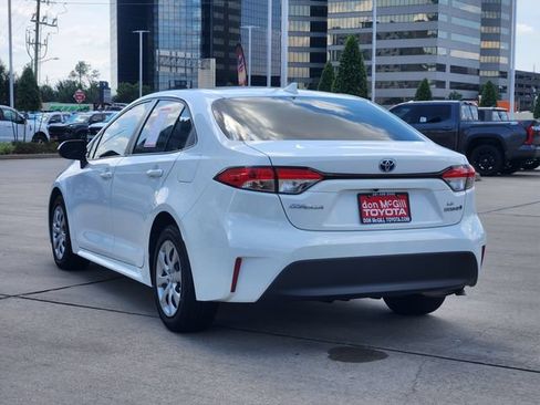 Certified 2024 Toyota Corolla LE FWD image 7