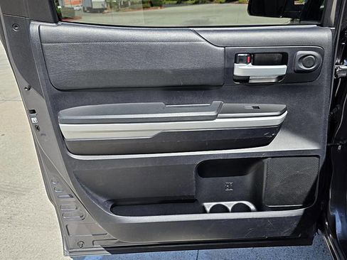 Used 2018 Toyota Tundra SR5 image 17