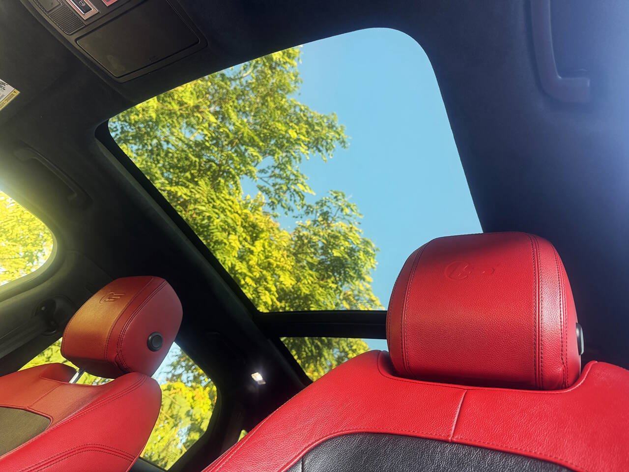 Used 2019 Jaguar F-PACE S AWD/4WD image 15