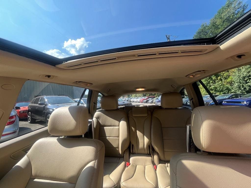 Used 2011 Mercedes-Benz R 350 4MATIC image 28
