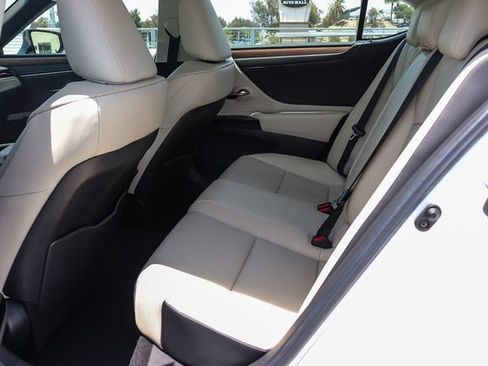 Used 2025 Lexus ES 350 w/ Premium Package FWD image 14