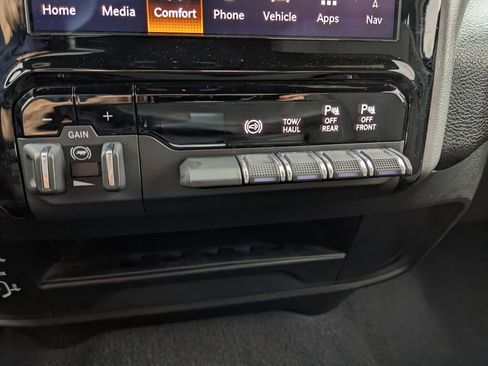 Used 2025 RAM 2500 Big Horn image 35