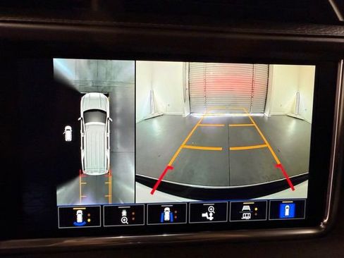 Used 2022 GMC Yukon Denali image 24