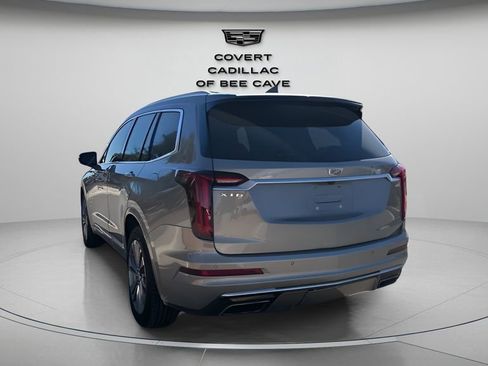 Used 2022 Cadillac XT6 Premium Luxury image 7