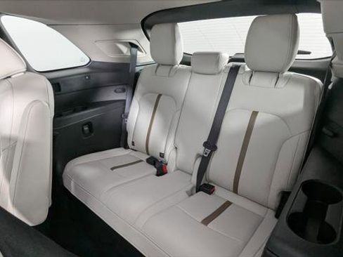 Used 2024 MAZDA CX-90 Plug-In Hybrid w/ Premium Plus image 19