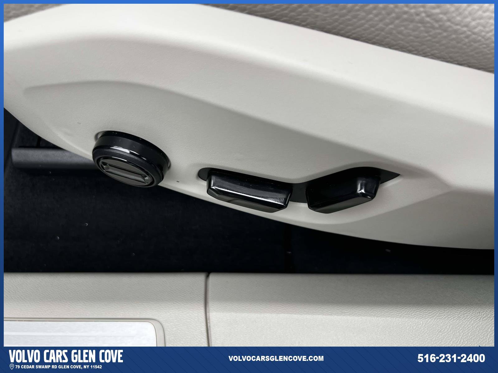 Used 2025 Volvo XC60 T8 Plus w/ Climate Package AWD/4WD image 18