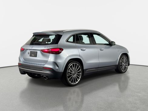Used 2024 Mercedes-Benz GLA 35 AMG 4MATIC w/ Exclusive Package image 3