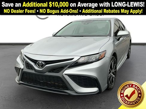 Used 2024 Toyota Camry SE image 1